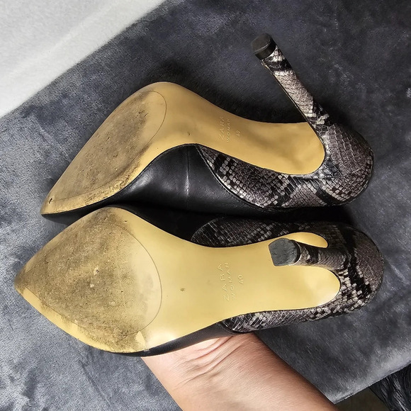 Zara‎ Black Snakeskin Print  Pointed Toe Heels - Picture 12 of 13